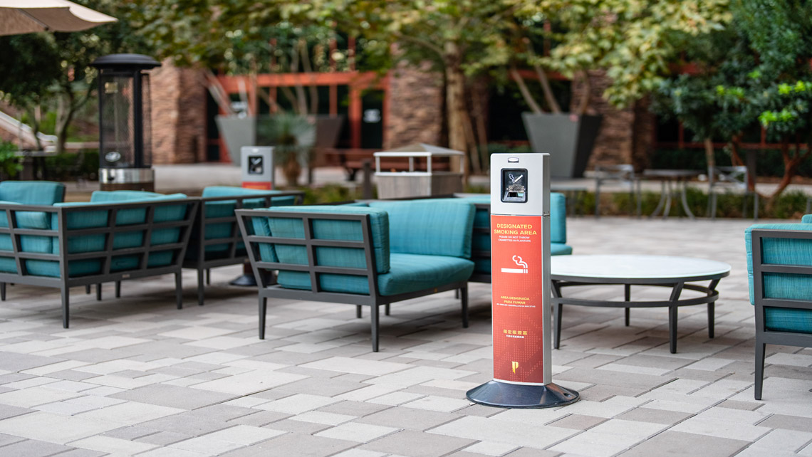 cigarette recycling receptacle