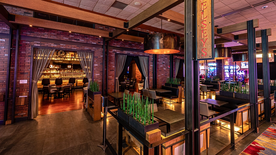 Kelseys-Bar-Friends